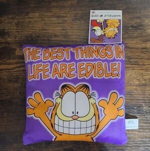 Vintage Garfield “ Throw Pillow/Decor Pillow.